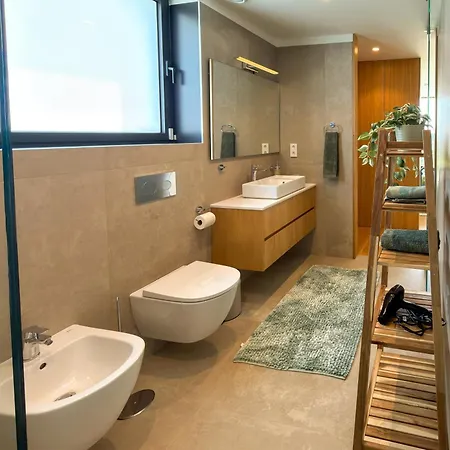 아파트 Beachside House Near Porto With Garden *