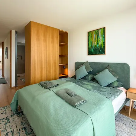Beachside House Near Porto With Garden *