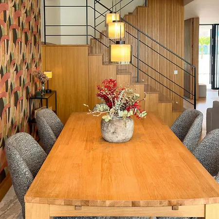 Beachside House Near Porto With Garden 아파트 *